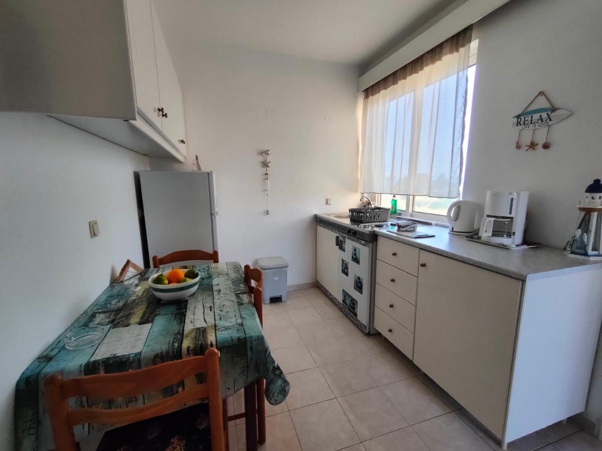 East View Apartment Kalavarda