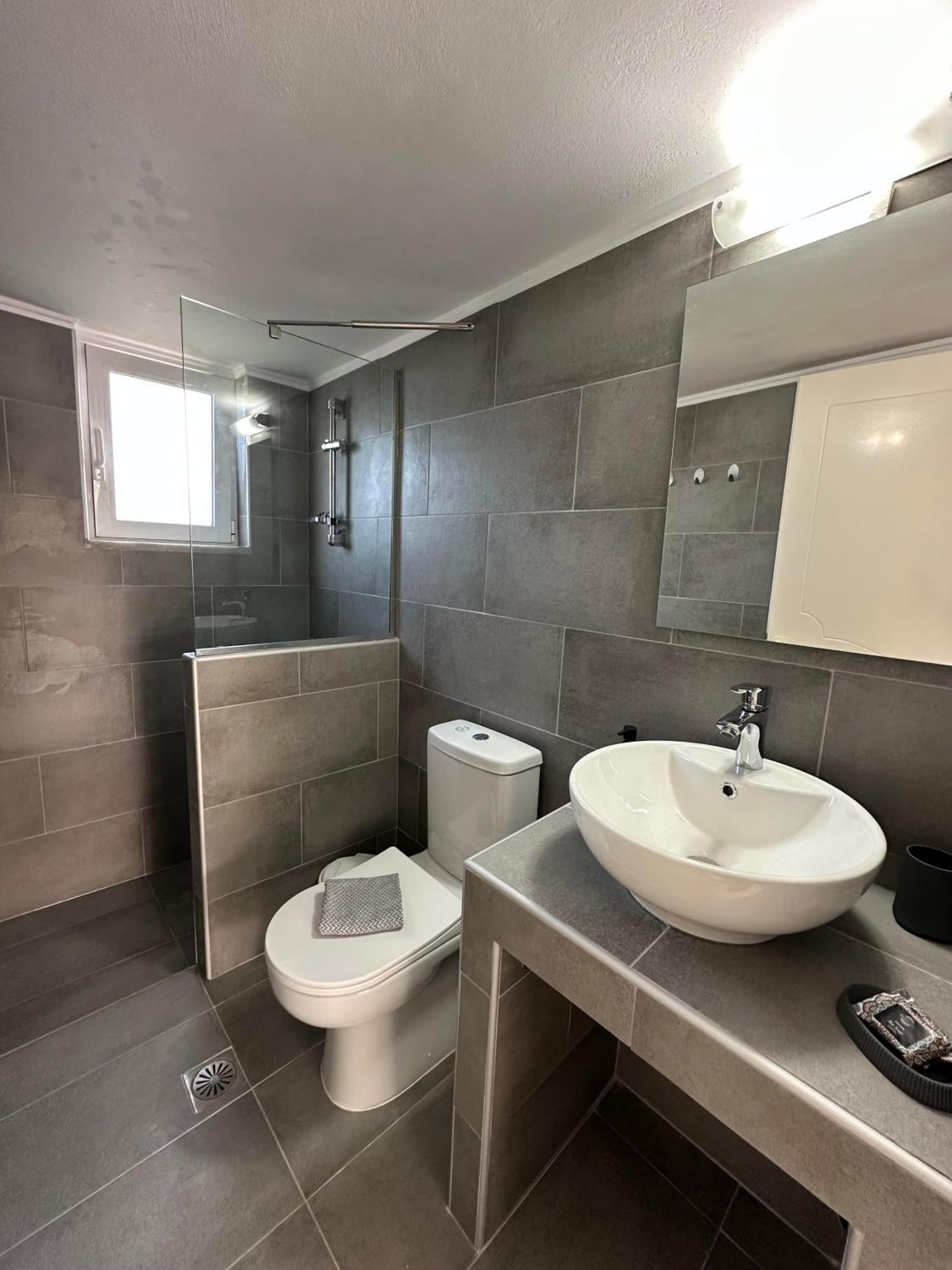 East View Apartment Kalavarda